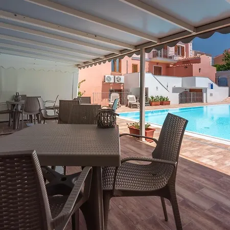 Relaxing Cristal Blu Sleeps 4 No1492 *