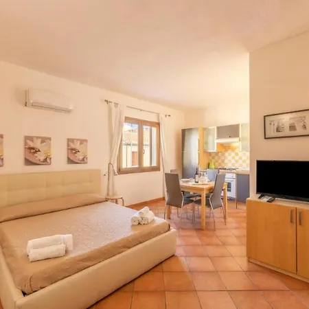 Relaxing Cristal Blu Sleeps 4 No1492 Lejlighed