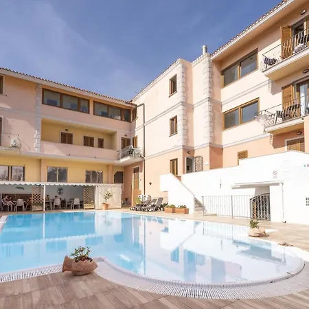 Relaxing Cristal Blu Sleeps 4 No1492 Apartment *