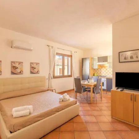 Relaxing Cristal Blu Sleeps 4 No1492 * Santa Teresa Gallura
