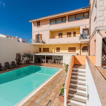Relaxing Cristal Blu Sleeps 4 No1492 Apartment